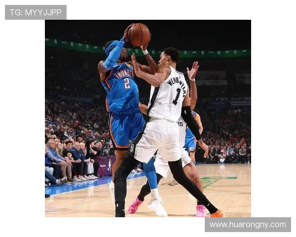 雷霆与马刺常规赛对决精彩回顾及赛季展望分析